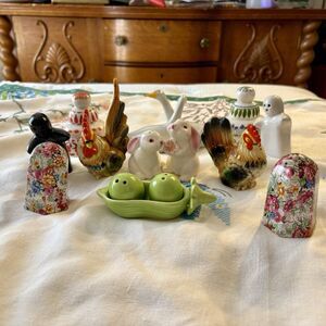 Vintage Ceramic Salt and Pepper Shaker's Assorted Lot of 7 Sets